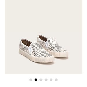 Frye Camille Perf Slippers Sz 9